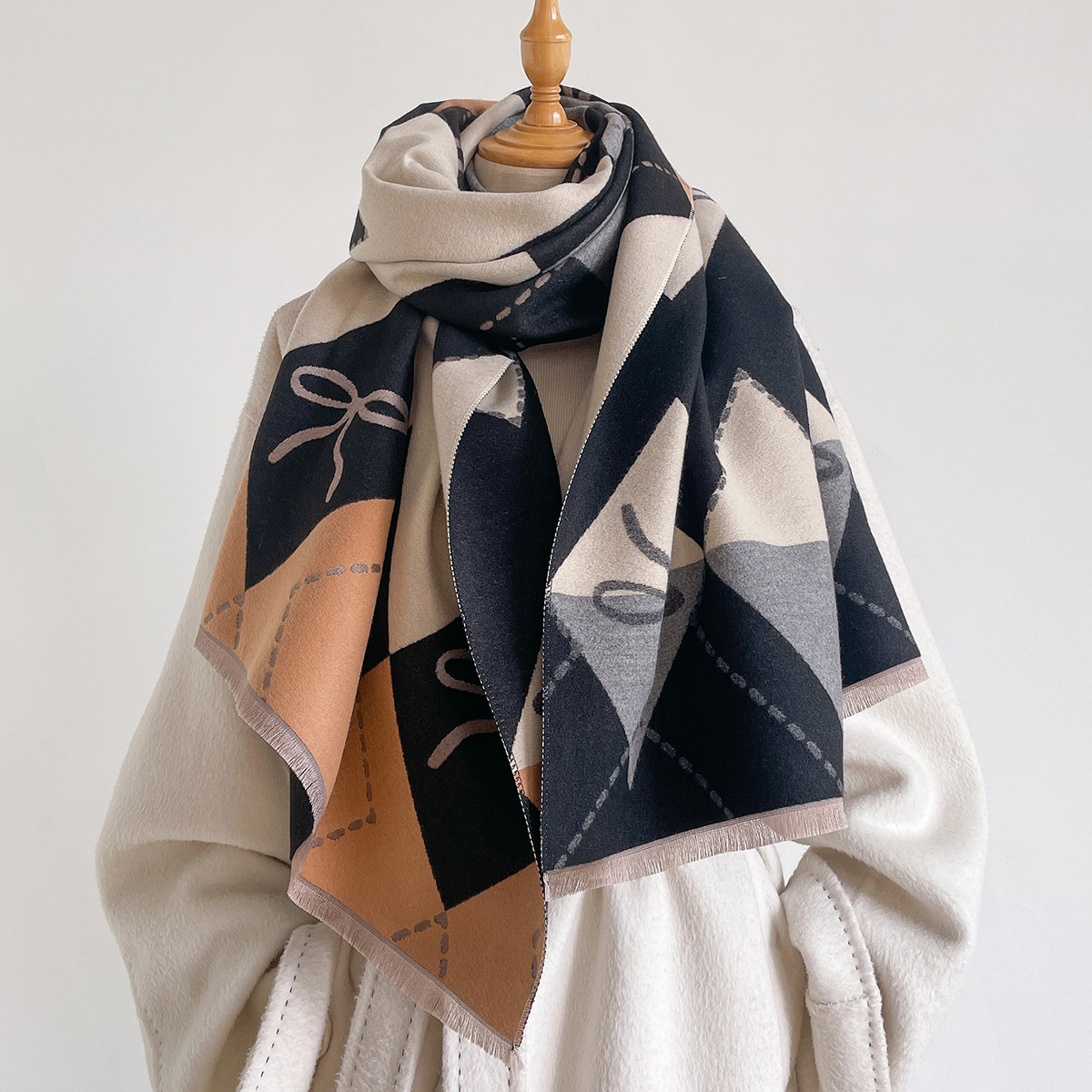 Женский шарф из искусственного – обзор и цена Pashmina Wrap Large