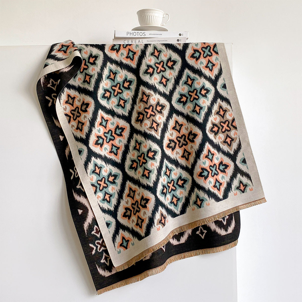 Женский двусторонний шарф из и – обзор и цена Woven Scarf Blanket